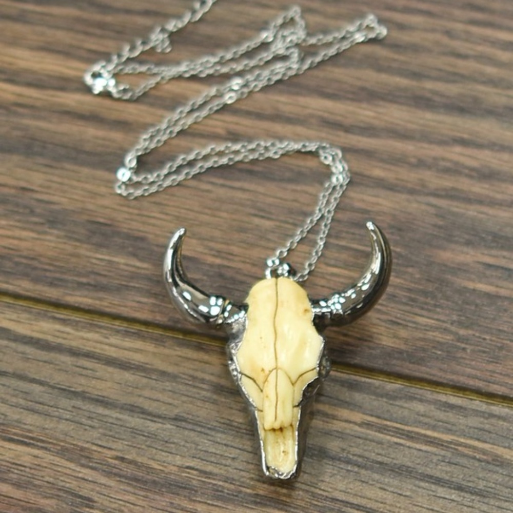 Longhorn Cow Skull Necklace - Picture 3 of 4